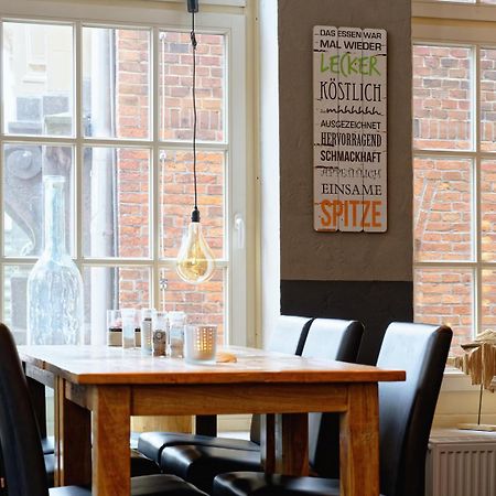 Restaurant Haus Hamburg Hotel Leer Ngoại thất bức ảnh